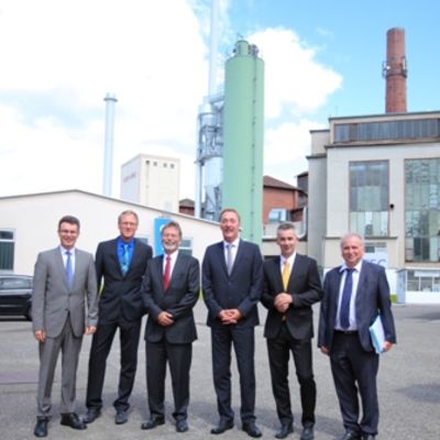 Bild vergrößern: Einweihung Industrieheizkraftwerk Albert Köhler GmbH & Co. KG, Gruppenbild